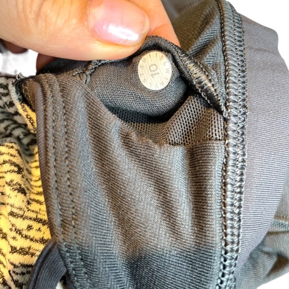 LULULEMON ATHLETICA Knot Your Typical Tank - Picture 10 of 15